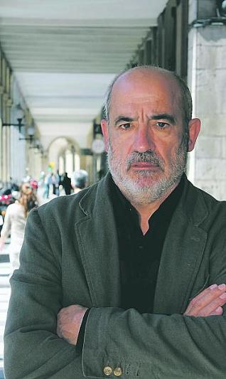 Alejandro Ruiz-Huerta, ayer, en la calle del Marqués de San  Esteban.