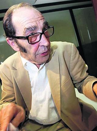 Enrique Lister, durante la entrevista realizada en Avilés.