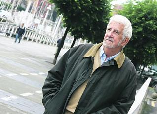 José Ramón Herrero Merediz, en el puerto deportivo de Gijón.