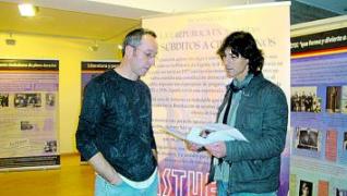 Por la izquierda, Martino y Cigarría, durante la apertura de la exposición.