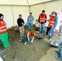 Más de veinte familias esperan por el análisis de ADN de los restos de la fosa de Cabacheros
