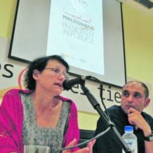 Alicia Alted: «Aún sigue viva la idea de Franco de que ser republicano es malo»